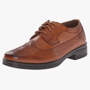 Deer Stag big boys brown dress shoes size 6.5